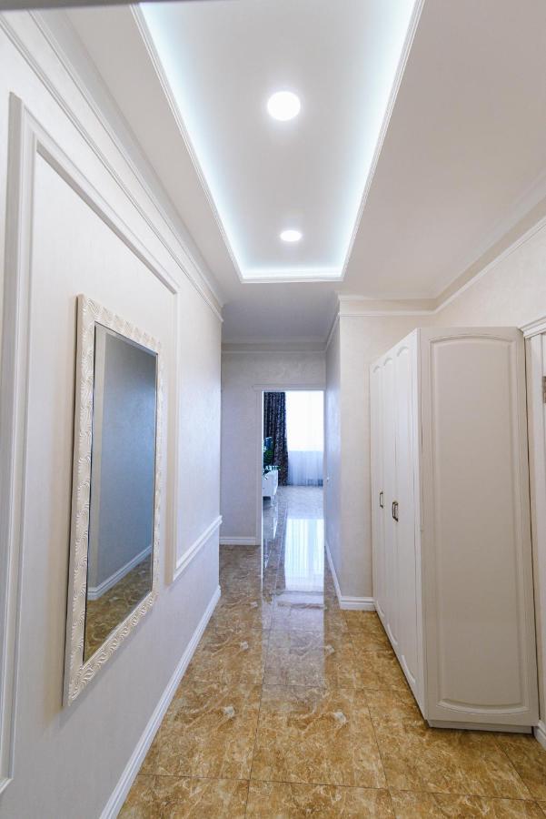 Luxury For Business & Pleasure Royal 2 Apartment Kiev Bagian luar foto