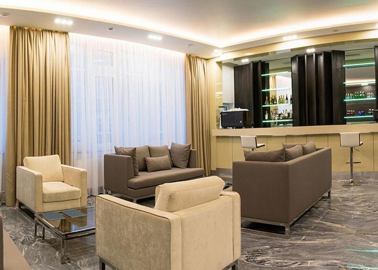 Luxury For Business & Pleasure Royal 2 Apartment Kiev Bagian luar foto