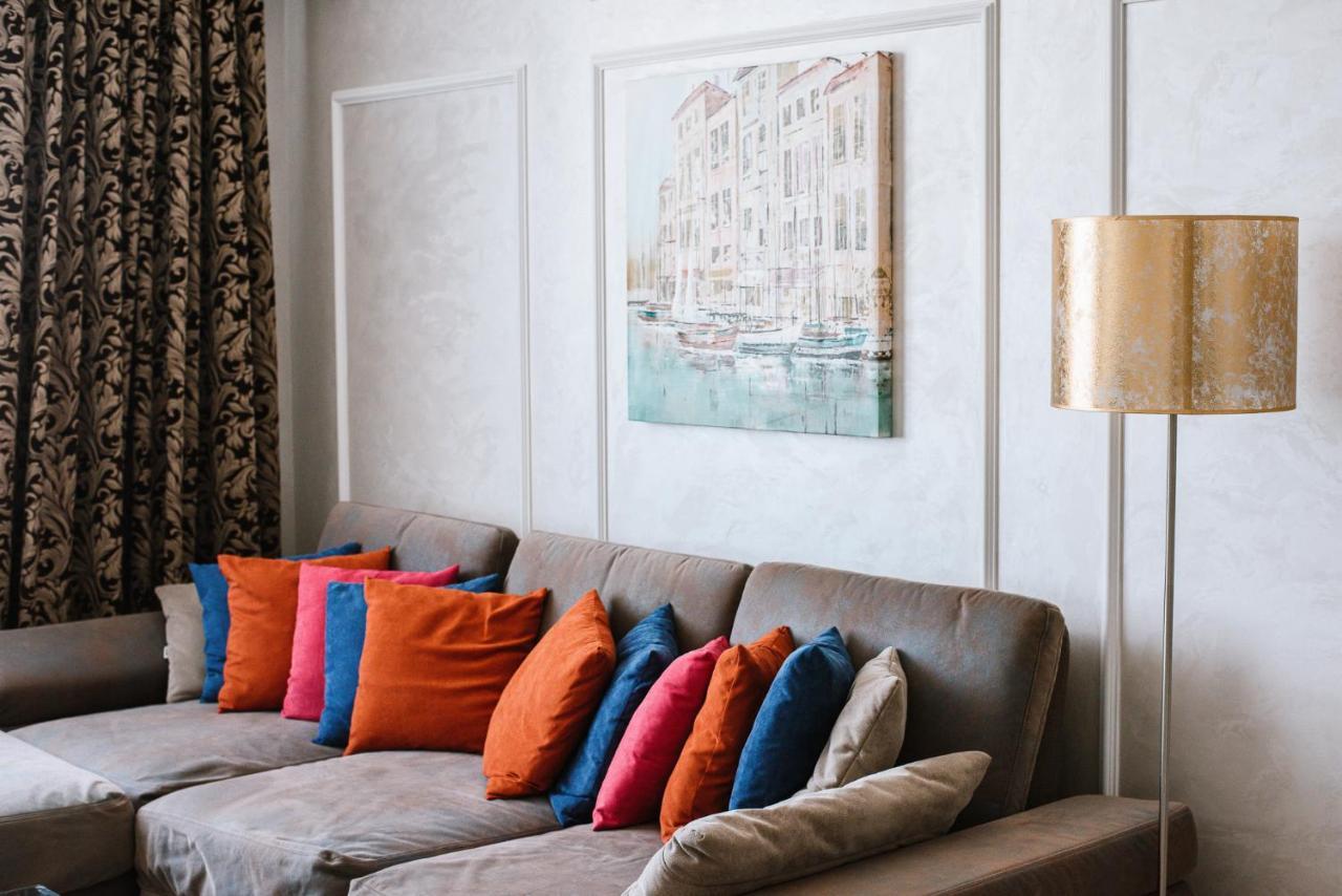 Luxury For Business & Pleasure Royal 2 Apartment Kiev Bagian luar foto